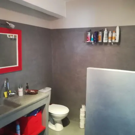 Black & White شقة Alignan-du-Vent